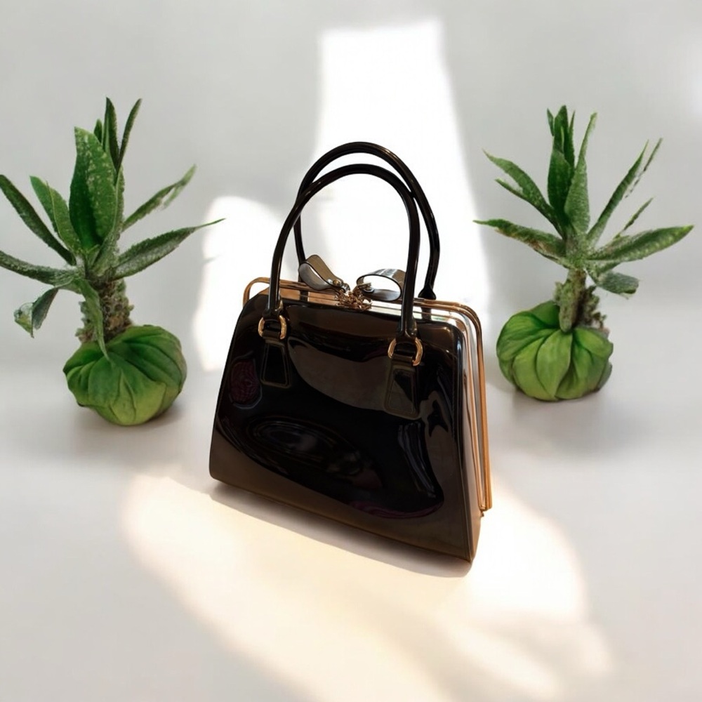 AR New York Black Purse Metal Closure Jelly Satchel Handbag